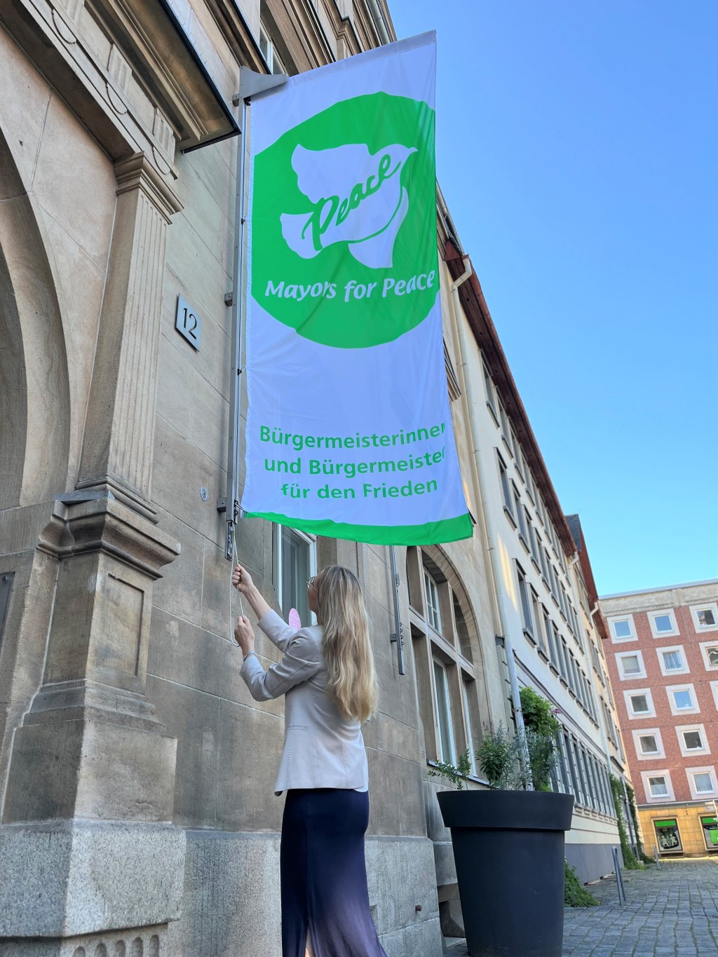 Fahnenaktion am Geraer&nbsp;Rathaus