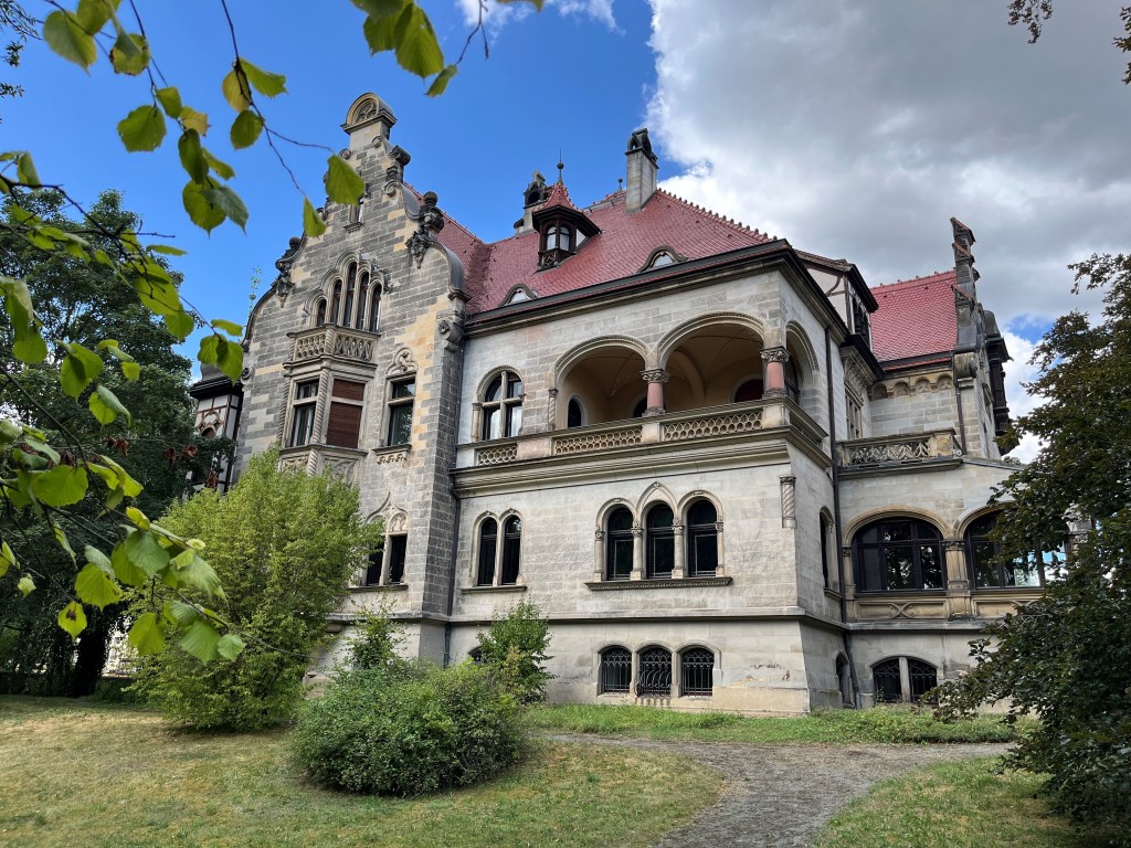 Sparkasse Gera-Greiz erwirbt Villa Hirsch