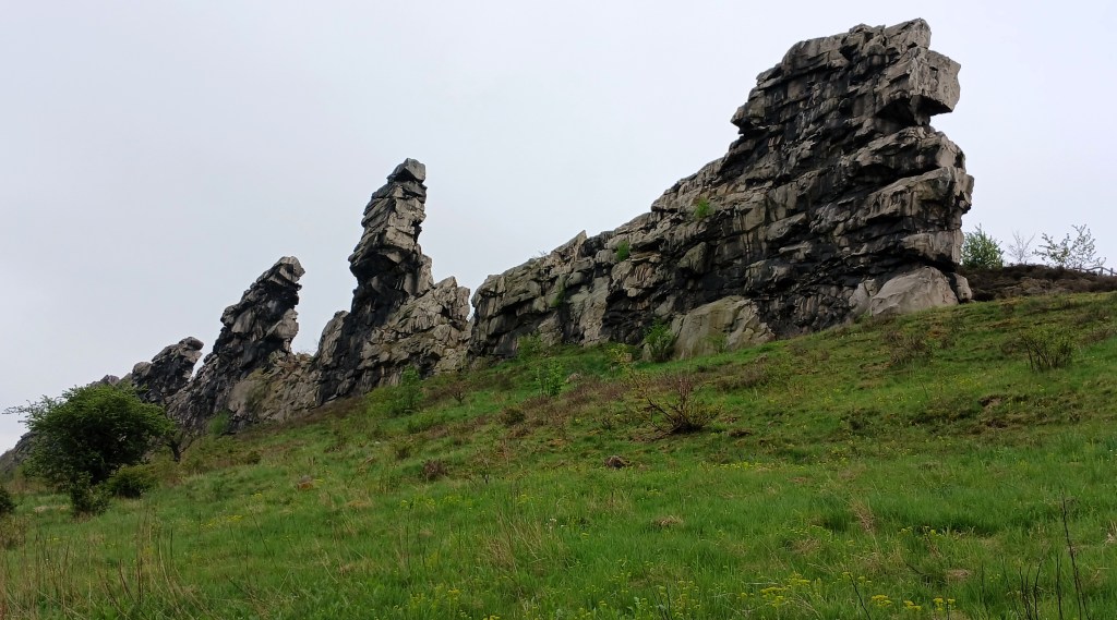 Wild romantischer Spaziergang an der&nbsp;Teufelsmauer