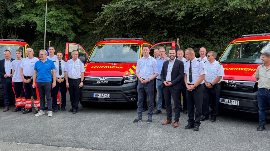 Neue MTW für drei Freiwillige Feuerwehren im Saale-Holzland-Kreis übergeben