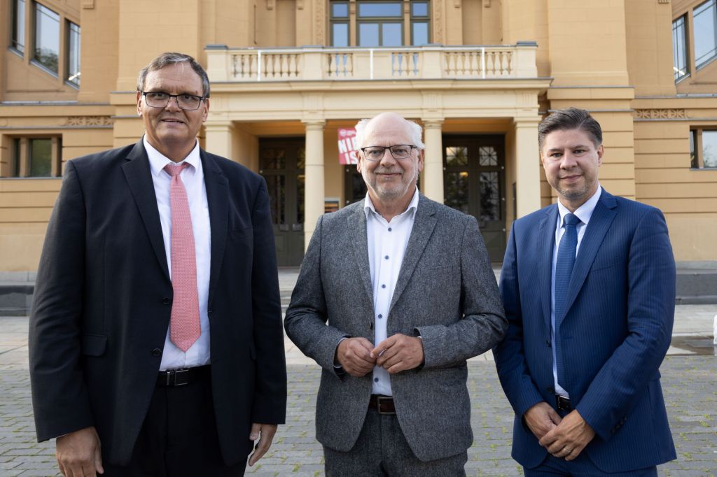 Vertrag mit Theaterintendanten verlängert