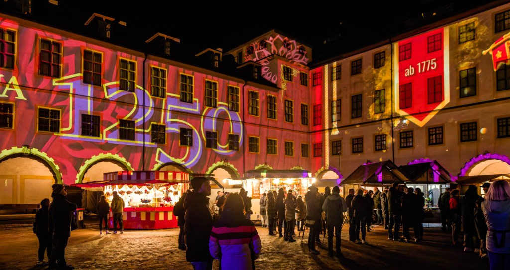 Ein reiches Jubiläumsjahr geht mit dem Friedensteinfest zu&nbsp;Ende