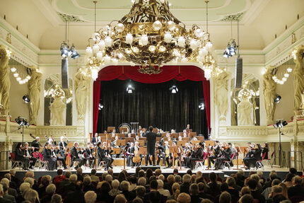 Clara-Schumann-Philharmoniker laden zu Neujahrskonzerten ein